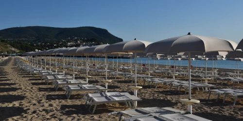  Spiaggia Ristorante La Perla 