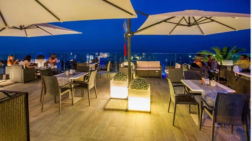  Terrazza Ristorante La Perla 